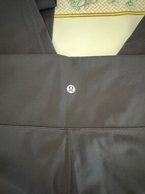Lululemon Wunder Under Black High-Rise Leggings with Signature Logo sz 18